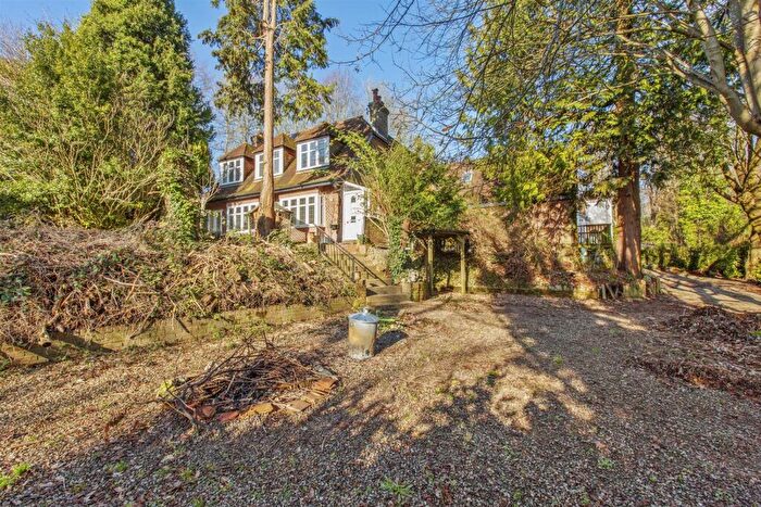 7 Bedroom Detached House For Sale In Lucas Road, High Wycombe, HP13