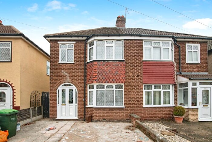 3 Bedroom Semi Detached House For Sale In Davis Avenue, Tipton, DY4