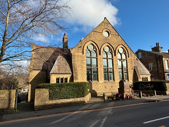3 Bedroom Apartment For Sale In Main Street, BD15