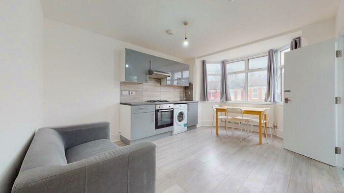 1 Bedroom Flat To Rent In Lancaster Road, NW10