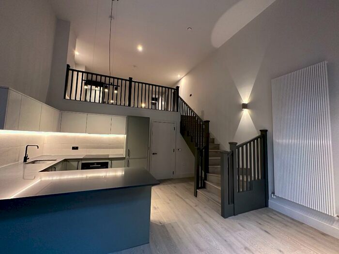 1 Bedroom Duplex To Rent In Windsor Square, London, SE18