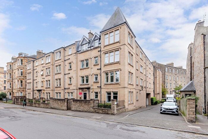 2 Bedroom Flat To Rent In Lauriston Gardens, Tollcross, City Centre, EH3