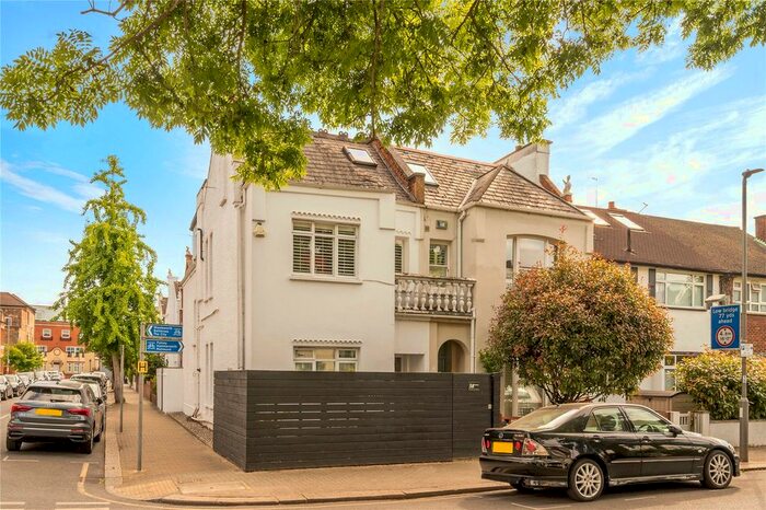 3 Bedroom Maisonette To Rent In Deodar Road, East Putney, SW15