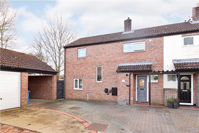 3 Bedroom End Of Terrace House For Sale In Holly Close, Full Sutton, York, YO41