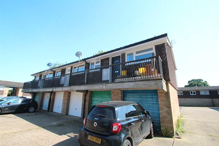 1 Bedroom Flat To Rent In Waveney, Hemel Hempstead, HP2