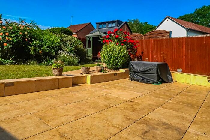 3 Bedroom Detached House For Sale In Althorp Drive, Penarth, CF64