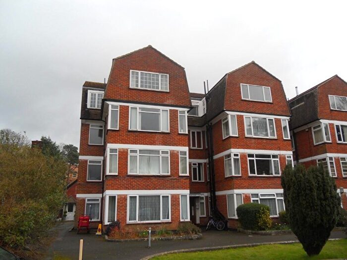 2 Bedroom Flat To Rent In Grosvenor Court, Vale Road, Bournemouth, BH1