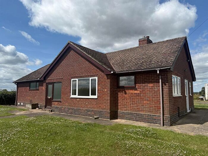 3 Bedroom Detached House To Rent In Hillbarns Bungalow, Woodfold Lane, Brentingby, LE14