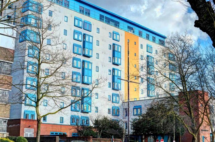 1 Bedroom Flat To Rent In London Road, London, SW16