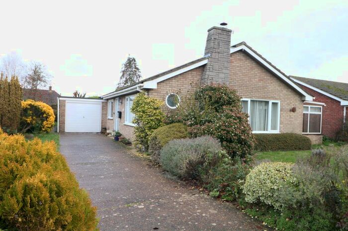3 Bedroom Detached Bungalow To Rent In Field House Gardens, Diss, IP22