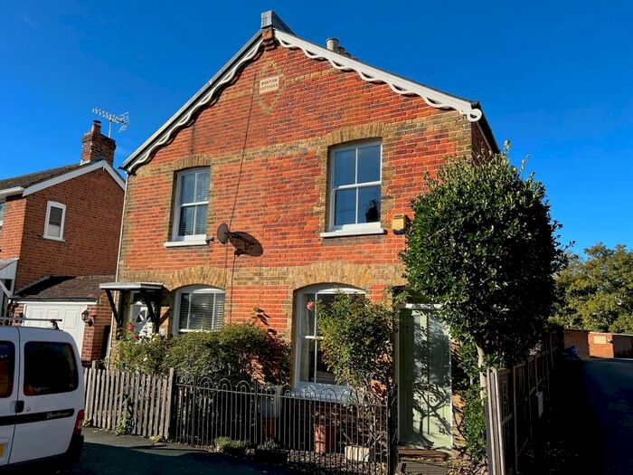 2 Bedroom Semi-Detached House To Rent In Alexandra Road, Englefield Green, Egham, TW20