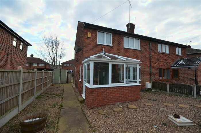 3 Bedroom Semi-Detached House To Rent In Wood Lea, Byram, WF11