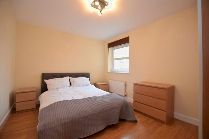 2 Bedroom Apartment To Rent In Cedar Road, Sutton, SM2