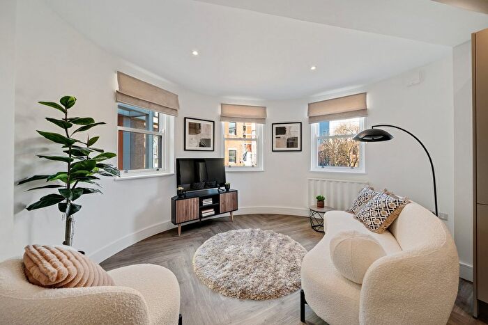 2 Bedroom Flat For Sale In Unit The Wharf Collection, Battersea, SW11