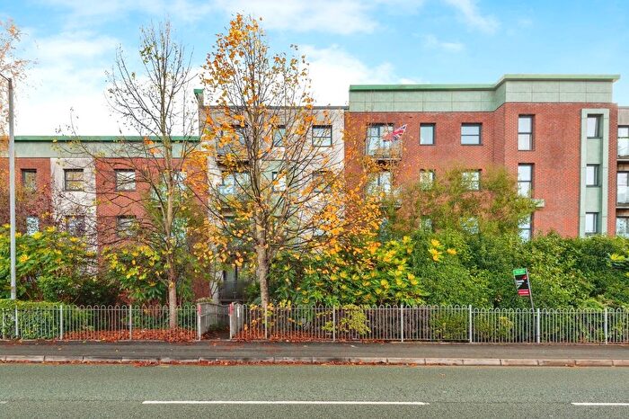 2 Bedroom Flat For Sale In Lower Hall Street, St. Helens, Merseyside, WA10