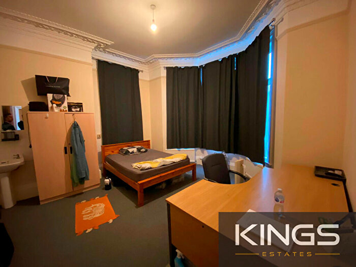 10 Bedroom Detached House To Rent In Alma Road, SO14