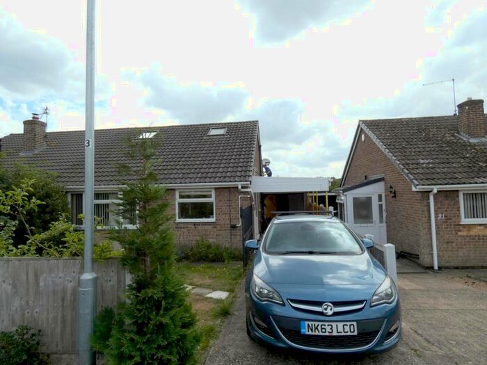 3 Bedroom Semi-Detached House To Rent In Plum Tree Avenue, NG19