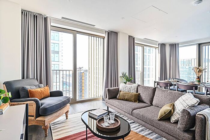 2 Bedroom Flat To Rent In Cherry Park Lane, Stratford, London, E20