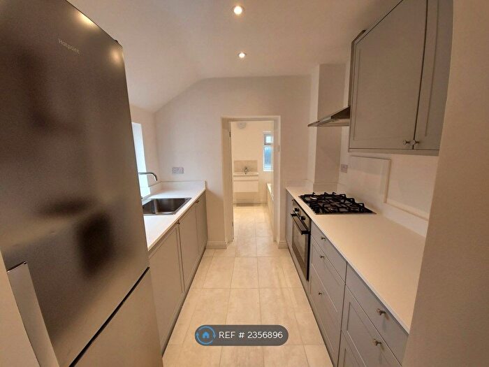 1 Bedroom Flat To Rent In Albion Street, Swindon, SN1