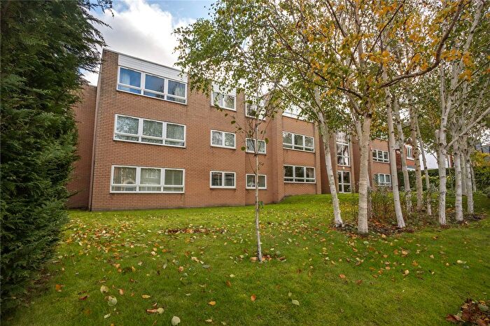 2 Bedroom Flat For Sale In Coppice Road, Moseley, Birmingham, B13