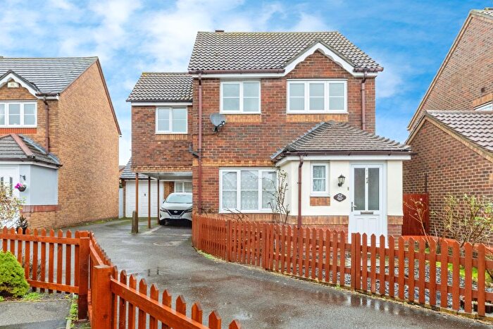 5 Bedroom Detached House For Sale In Jupiter Gate, Chells Manor, Stevenage, SG2