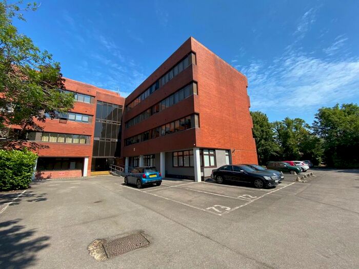 1 Bedroom Apartment To Rent In Walton Street, Aylesbury, HP21