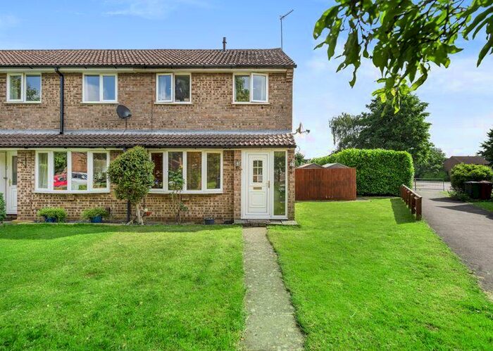 3 Bedroom End Of Terrace House To Rent In Shannon Road, Bicester, OX26