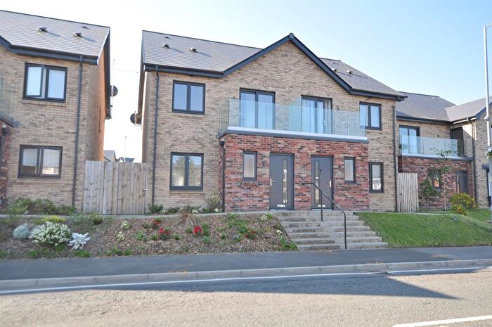 3 Bedroom Semi-detached House For Sale In Gwenllian Gardens, Mynyddygarreg, Kidwelly, SA17
