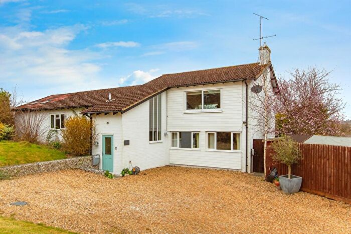 5 Bedroom Detached House For Sale In Spinney Rise, Denford, Kettering, NN14