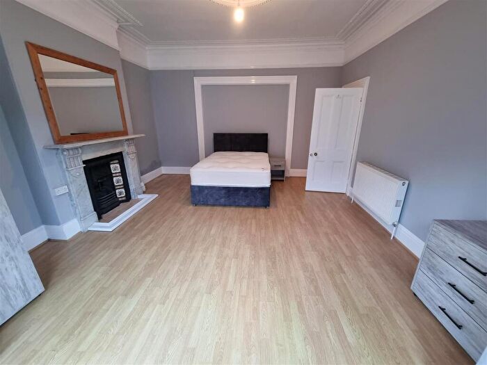 6 Bedroom House To Rent In Beechwood Avenue, Plymouth, PL4