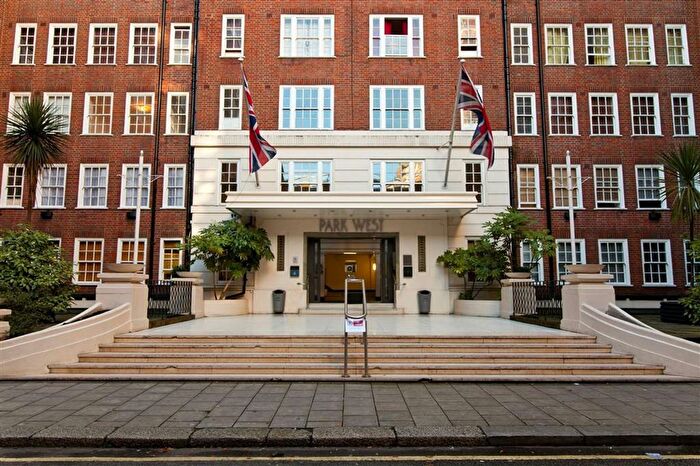 2 Bedroom Flat To Rent In Edgware Road, London, W2