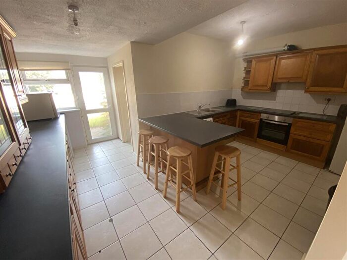 5 Bedroom Terraced House To Rent In Queen Street, Treforest, CF37