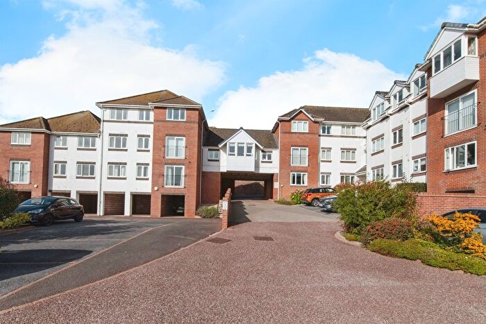 2 Bedroom Flat For Sale In Anning Road, Lyme Regis, DT7