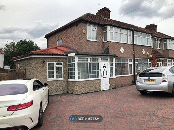 Studio To Rent In Turner Road, Edgware, HA8