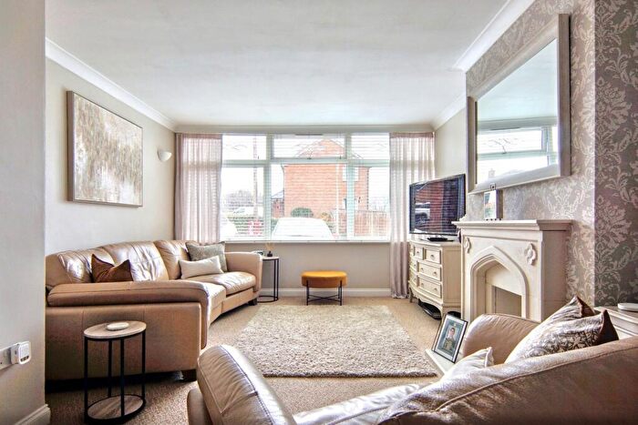 3 Bedroom Semi-Detached House For Sale In Holbeche Crescent, Fillongley, CV7