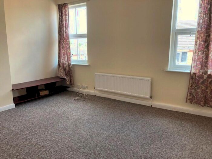 2 Bedroom Flat To Rent In Portland Street, Lincoln, LN5