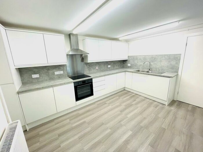 1 Bedroom Flat To Rent In Cardiff Road, Taffs Well, Cardiff, CF15