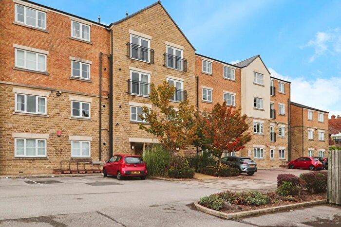 2 Bedroom Flat For Sale In Richmond Way, Rotherham, South Yorkshire, S61