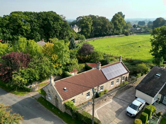 3 Bedroom Property For Sale In Cottagers Lane, Manfield, Darlington, DL2