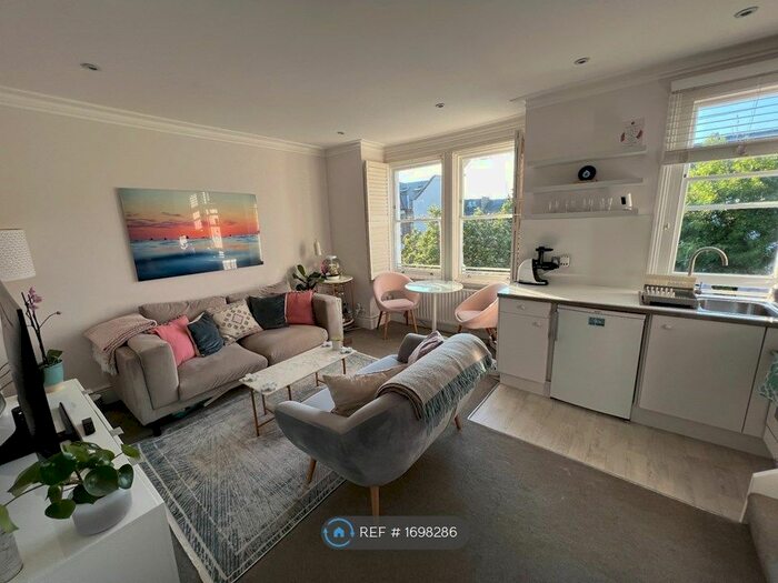 2 Bedroom Maisonette To Rent In Florence Road, London, SW19