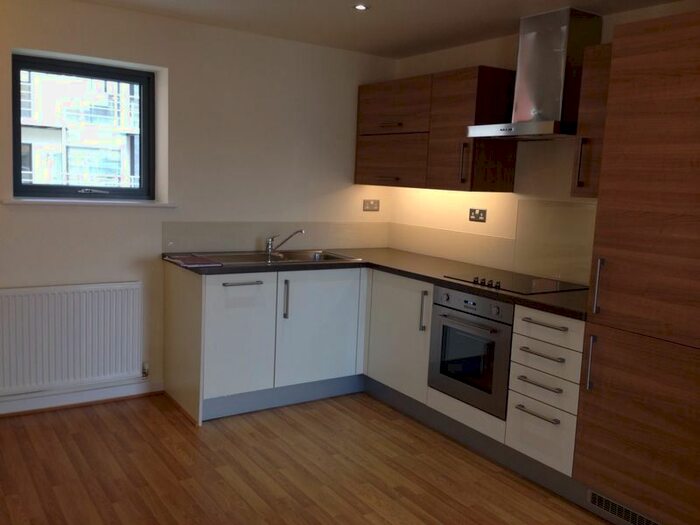 Studio To Rent In Hamlets Way, London, E3