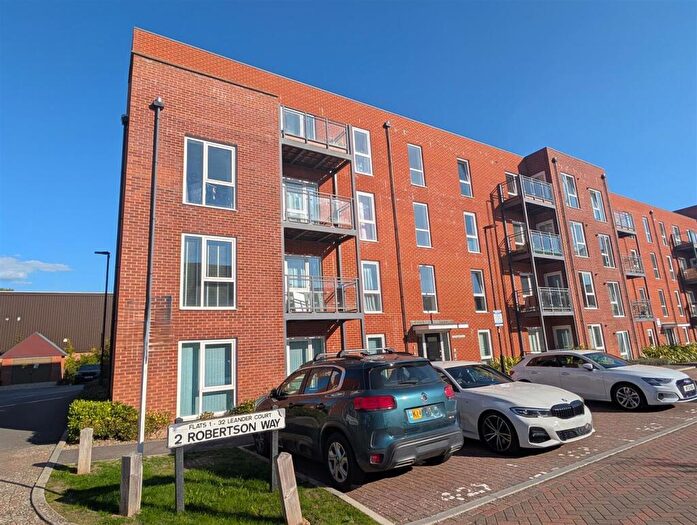 2 Bedroom Apartment For Sale In Robertson Way, Basingstoke, RG21