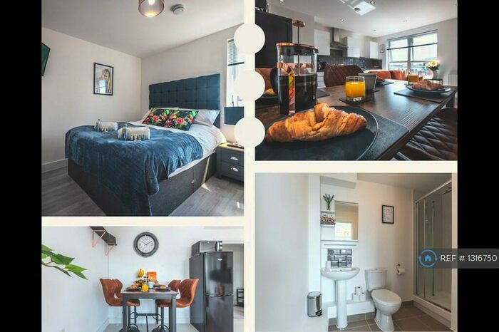 2 Bedroom Flat To Rent In Atlantic Mansions, Southampton, SO14