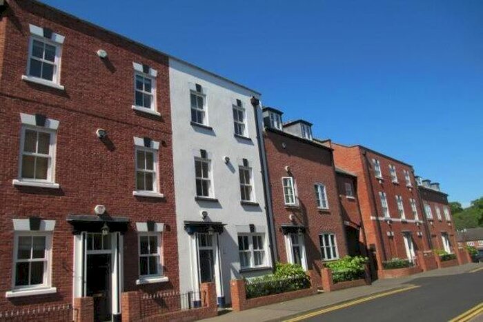 3 Bedroom Flat To Rent In Sandford Street, Lichfield, WS13