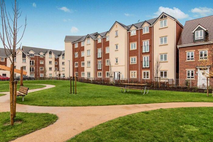 2 Bedroom Flat To Rent In Hamlet Way, Stratford Upon Avon, CV37