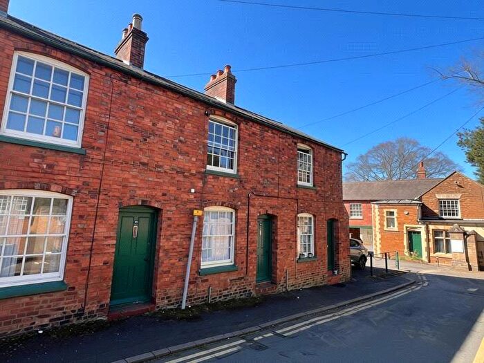 1 Bedroom Terraced House To Rent In West Street, Kettering, NN16