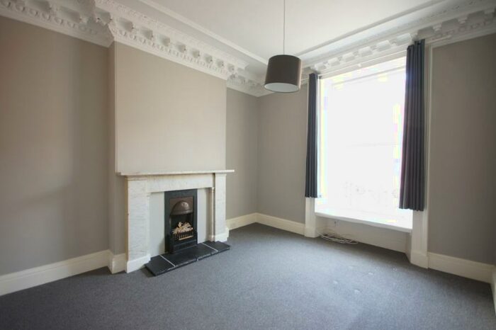 2 Bedroom Flat To Rent In Atholl Street, Perth, Perthshire, PH1