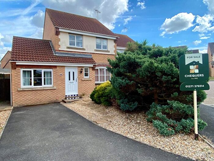 4 Bedroom Detached House For Sale In Becklake Close, Roundswell, Barnstaple, Devon, EX31