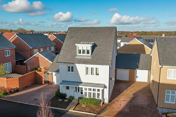 4 Bedroom Detached House For Sale In Jay Crescent, Wymondham, NR18