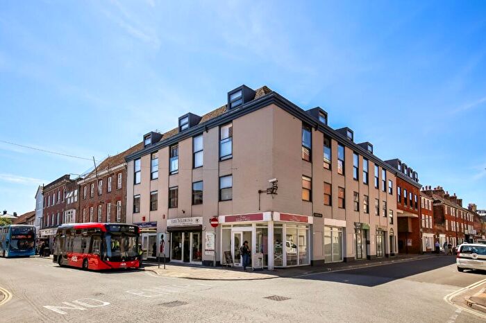 2 Bedroom Apartment For Sale In Chipper Lane, Salisbury, Wiltshire, SP1